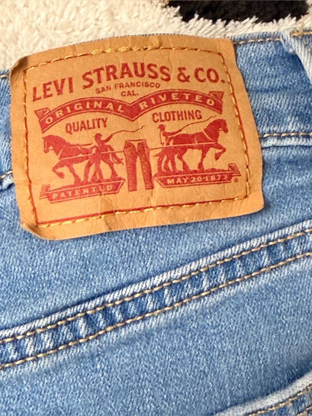 Levi’s High Rise Denim Shorts size 30 - Picture 7 of 10